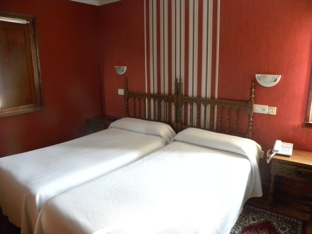 Hotel Restaurante Casa Fernando Бальота Номер фото